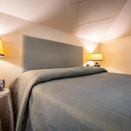 Palazzo Gamba Al Duomo 公寓式酒店 4*