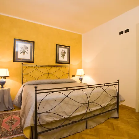 Palazzo Gamba Al Duomo Ξενοδοχείο με διαμερίσματα 4*
