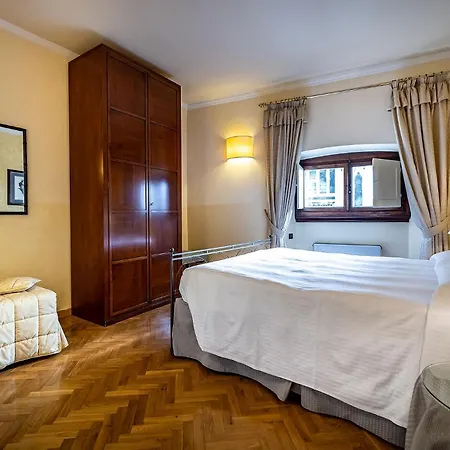 Apartahotel Palazzo Gamba Al Duomo Florencia