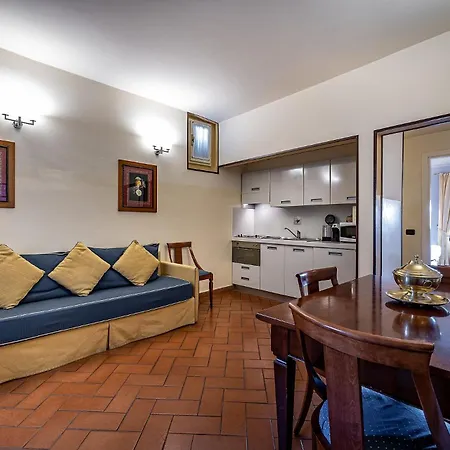 Palazzo Gamba Al Duomo Apartahotel