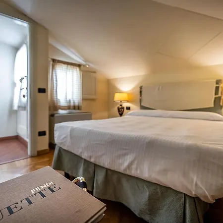 Palazzo Gamba Al Duomo 4* פירנצה